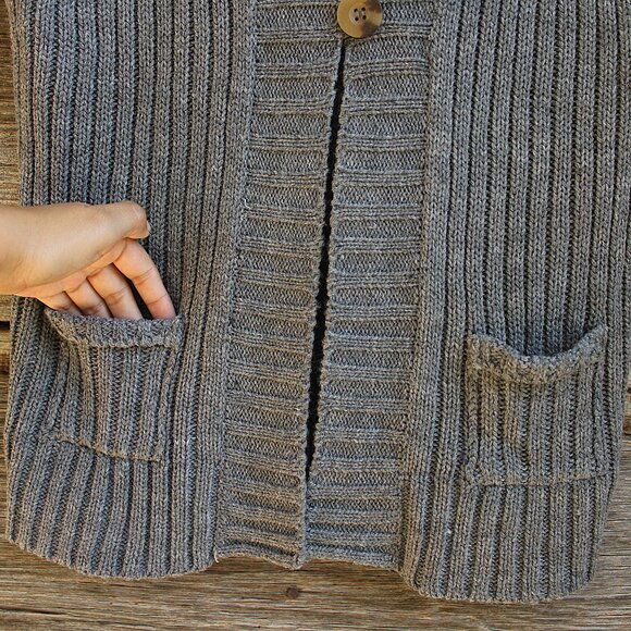 'l.e.i.' VINTAGE 2009 gray short sleeve hooded sweater vest cardigan - Picture 2 of 7